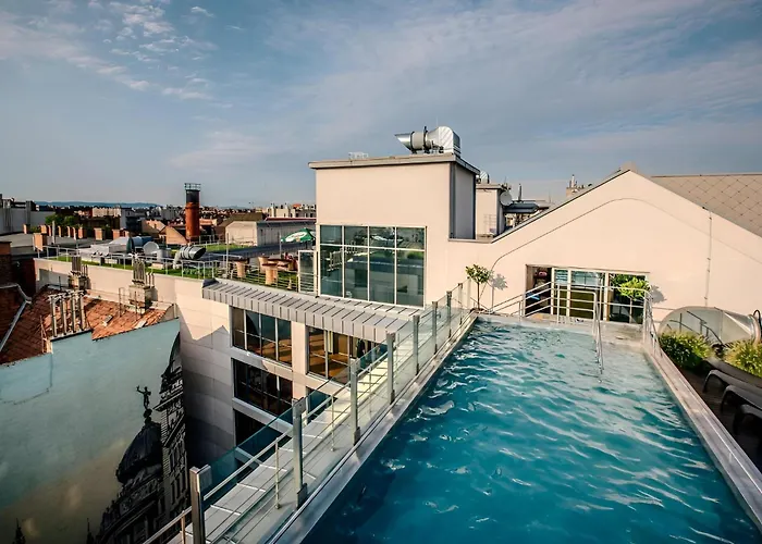 Sarah\'S Home With Pool, Wellness, Fitness