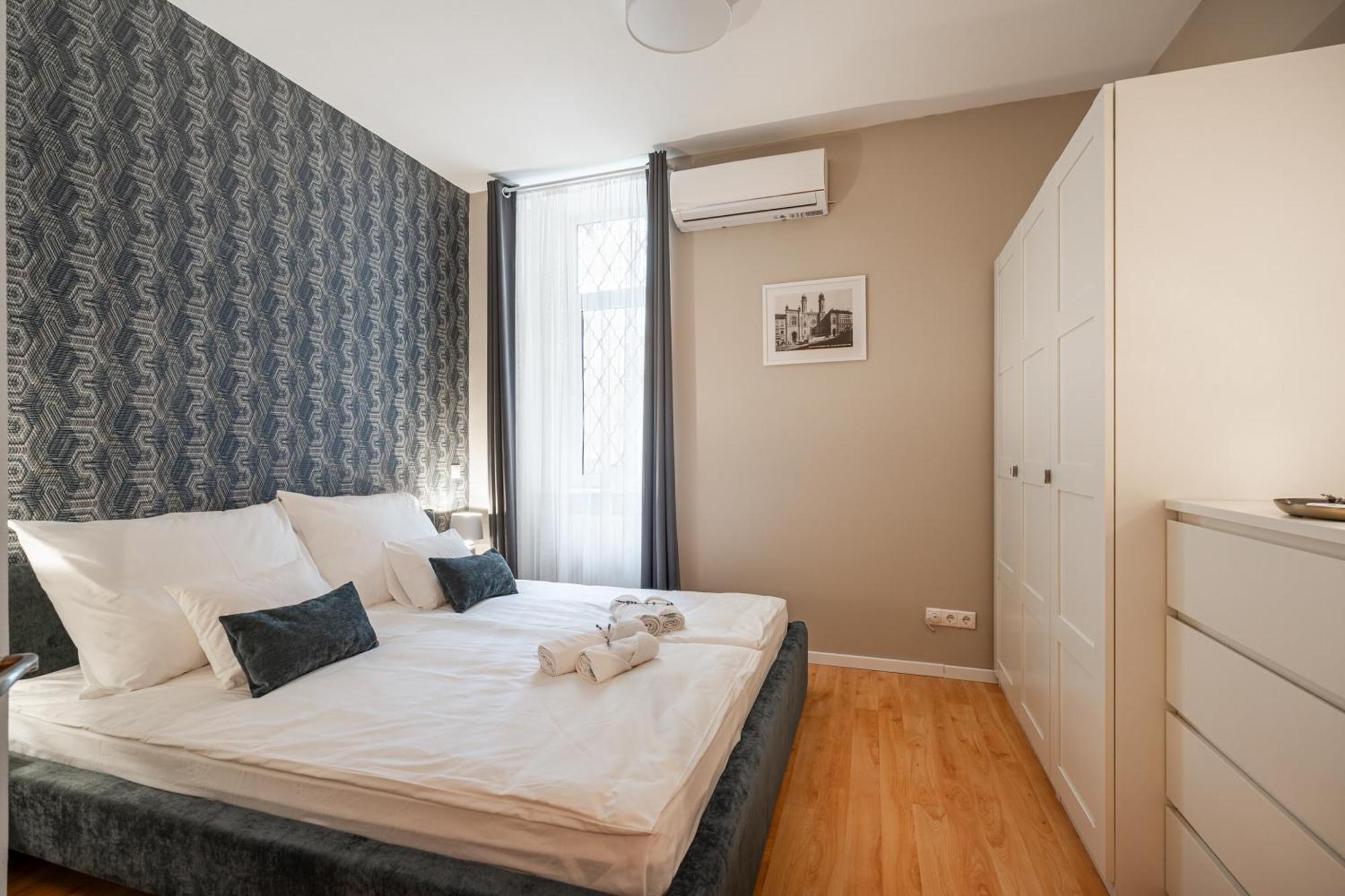 Apartmán Sarah's With Pool, Wellness, Fitness *